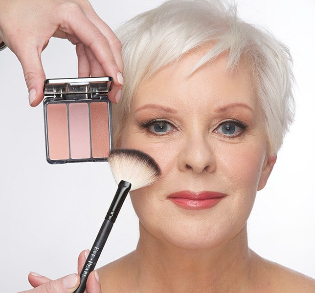 Pearl's of Wisdom: Define Your Cheekbones and Hide that Double Chin Pearl's of Wisdom: Define Your Cheekbones and Hide that Double Chin